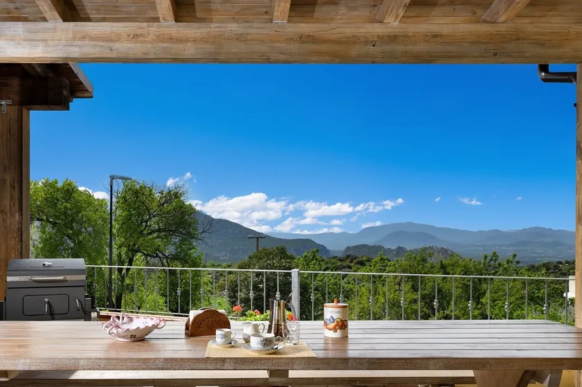 Apartment Sa Pintadera with Mountain View, Wi-Fi & Terrace - Image 1