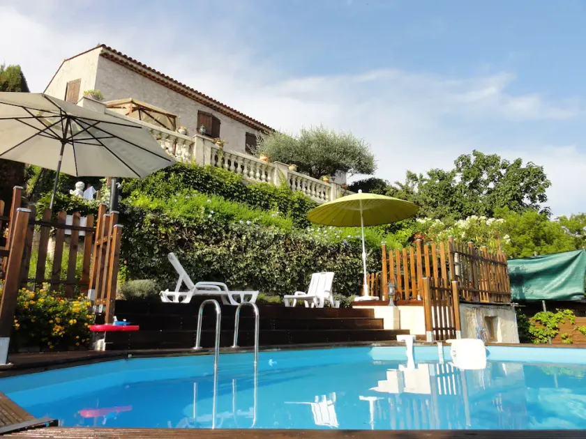 Villa mit privatem Pool und Garten, 5 km vom Meer entfernt - Image 1