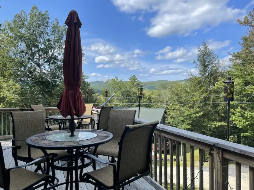 Hike, swim or ski!  3BR house in the Lakes Region. - Image 1