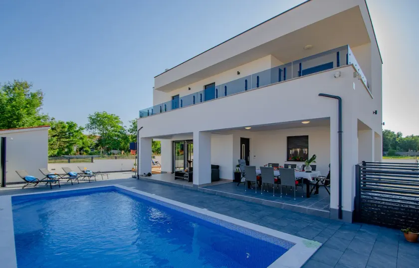 NEW 2022 - Exclusive Villa with private pool! 1 km from the beach! - Image 1