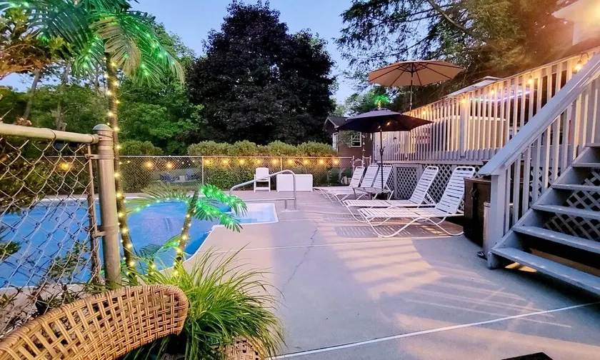 Privat hus, Inground Pool W / Hot Tub & Spelrum, 5 min. till Shawnee, Mount! - Image 1