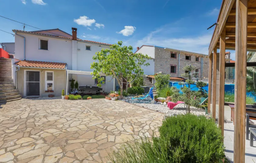 2 bedroom beautiful apartment in Vodnjan - Image 1
