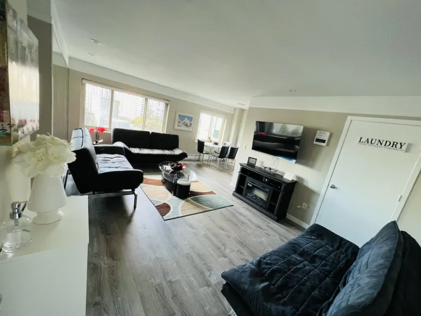 2 bedroom penthouse downtown Seattle - Image 1