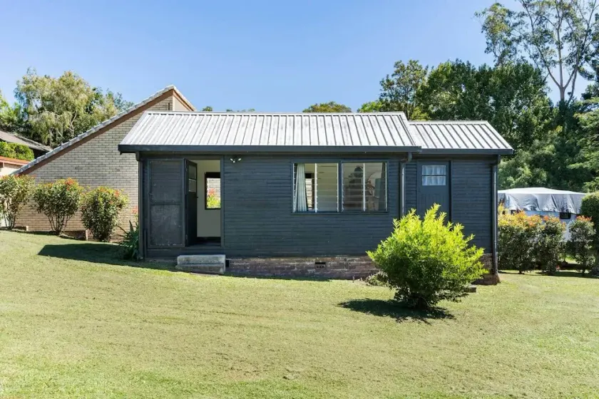 Mid-Century Cabin (by the golf course) - Image 1