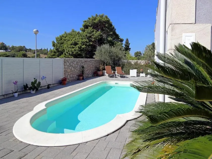 Villa Vanda - One Bedroom Apartment with Swimming Pool - Image 1