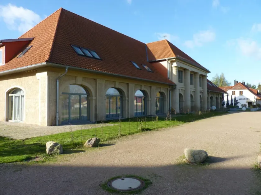 The Remise - Condé RE-10 - Image 1