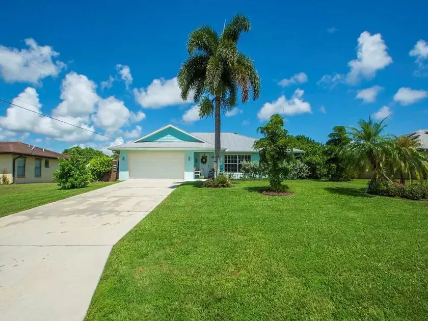 Quiet neighbourhood 10 min to South Beach and Vero attractions - Image 1