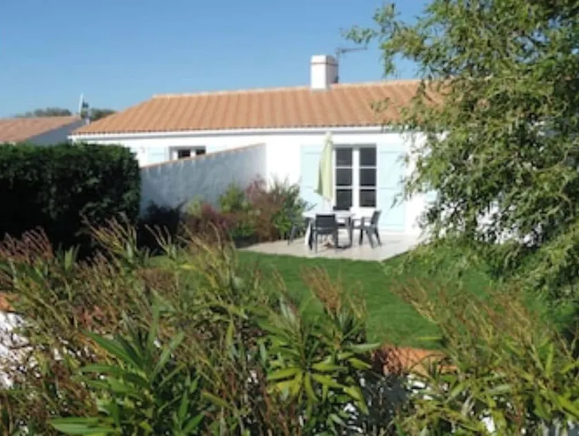 Single-storey villa with garden located on the island of Noirmoutier in Barbatre. - Image 1