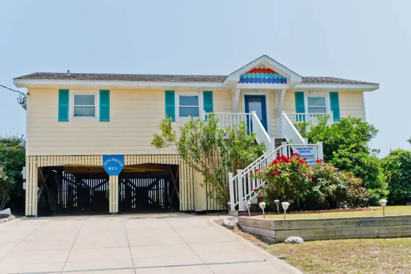 Dolphin's Run, Oceanfront House in Emerald Isle, NC! - Image 1