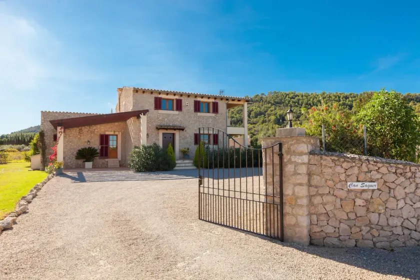 Vackra land hem mellan Alcudia och Pollenca för 8 (2) - Image 1