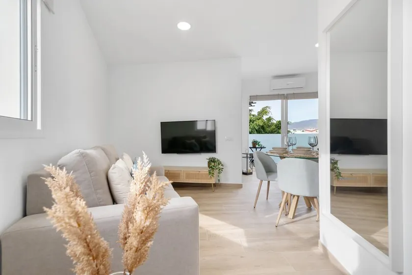 Holiday Apartment 'Flamboyan 1' with Balcony, Wi-Fi and Air Conditioning - Image 1
