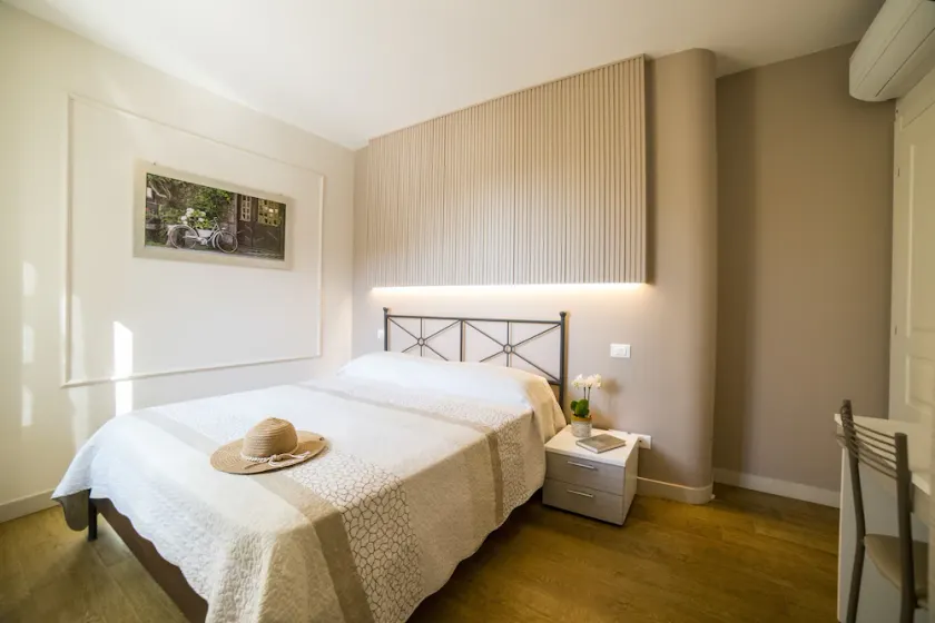 Medusa Suite - Finely furnished apartment with Pool, Gymnasium, Wi-Fi - Image 1