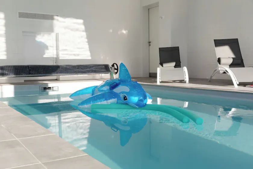 Villa ELISA Piscine Intérieure partagée chauffée à 29 degrés à 100m de la plage - Image 1