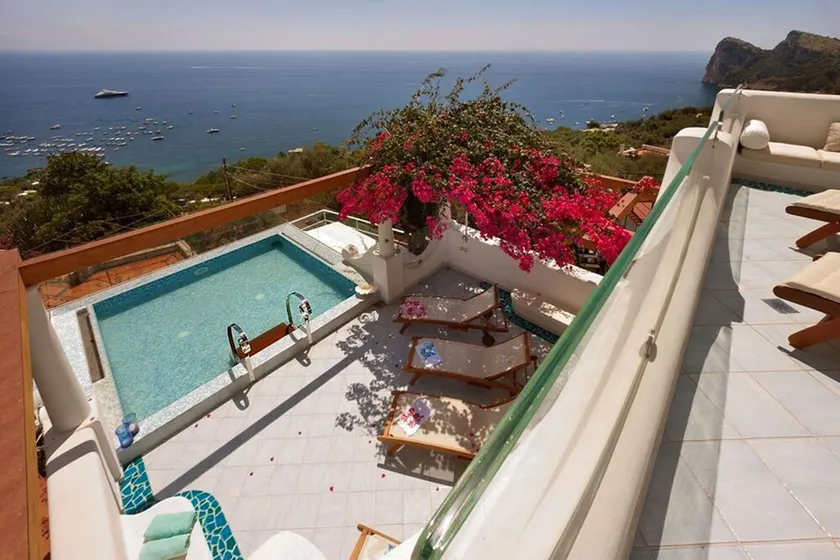 Villa de luxo - vista para o jardim - piscina privada-ar condicionado-jacuzzi - Image 1