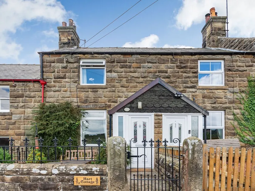 Hart Cottage, GLAISDALE - Image 1