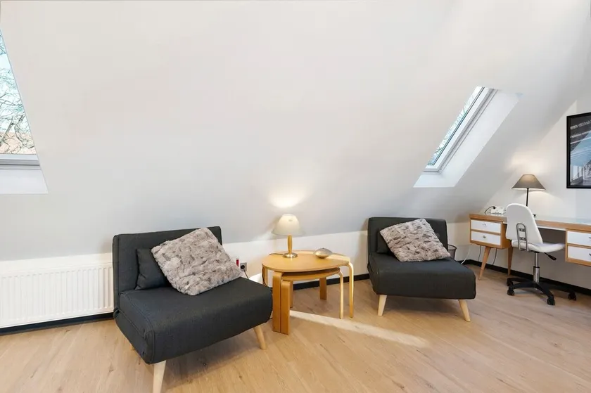 Room 24 - Image 1