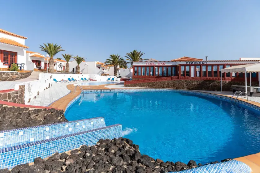 Castillo Club Lake by Escape Home - Image 1