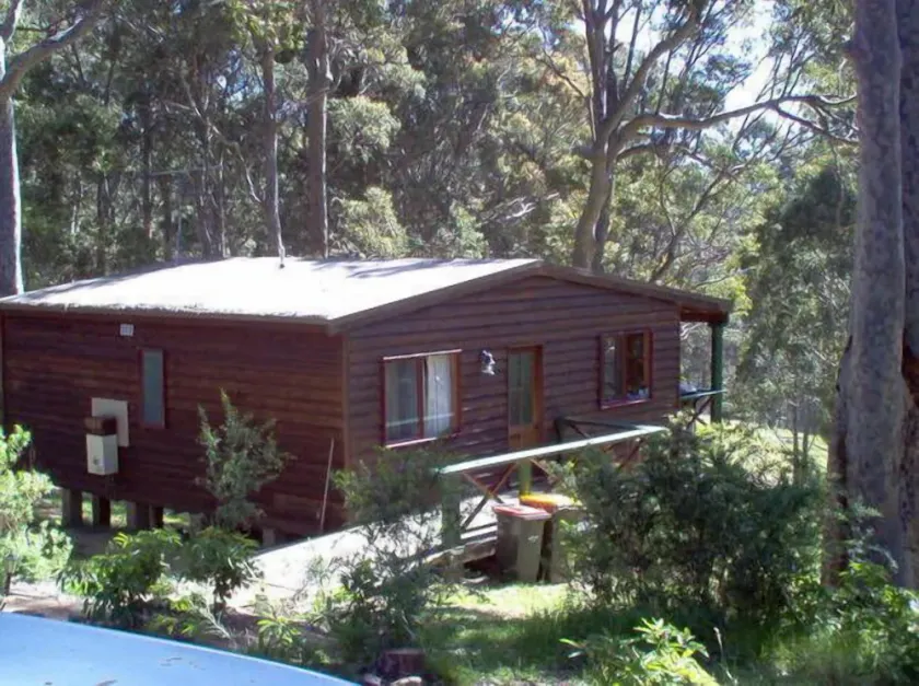 Nutley Cottage- bliss among the gum trees - Image 1