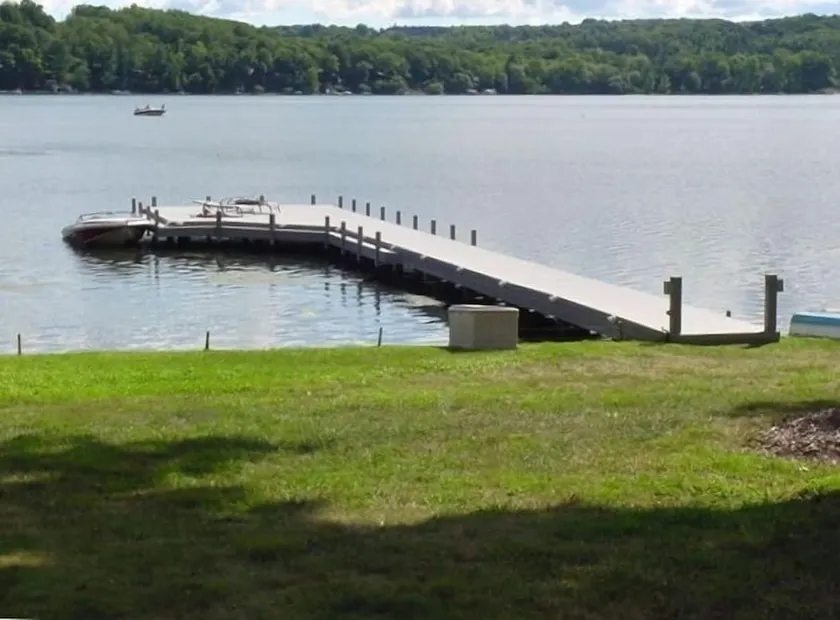 Elegant Ren victorianske Lake Home, 3. 5 Acres & 350 Frontage - Image 1