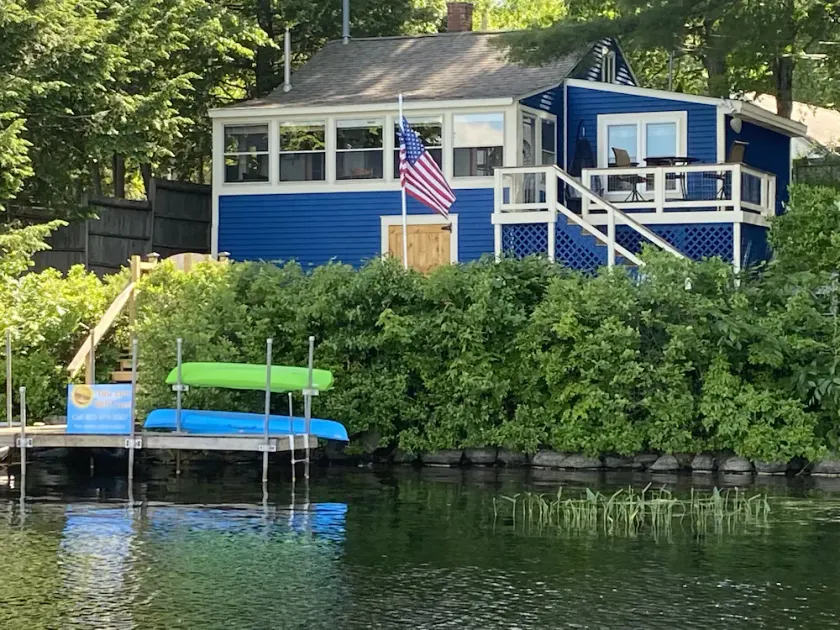 Cottage on the lake! Includes kayaks & rowboat. Relax and listen to the loons! - Image 1