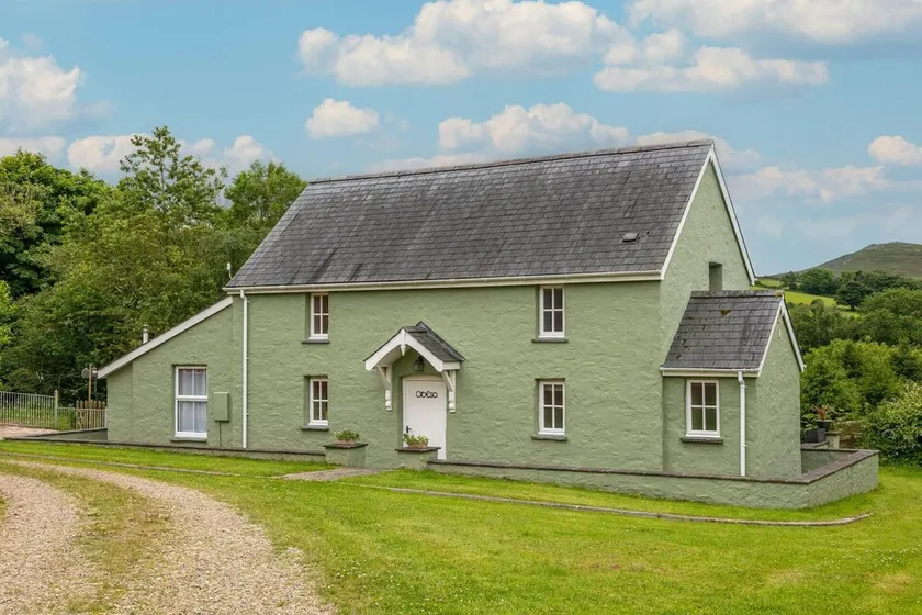Plas Drygarn Ty Gwyrdd Crymych - Image 1