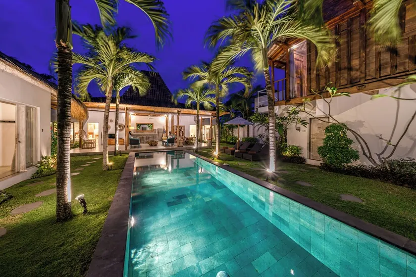 Villa Palm Tree - Huge 4bd Villa CENTER SEMINYAK - Image 1