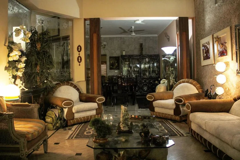 Lahore Guest House - Image 1