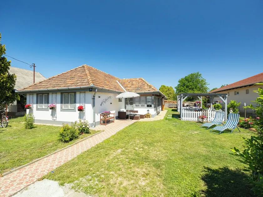 Vacation home Sunny by Interhome - Image 1