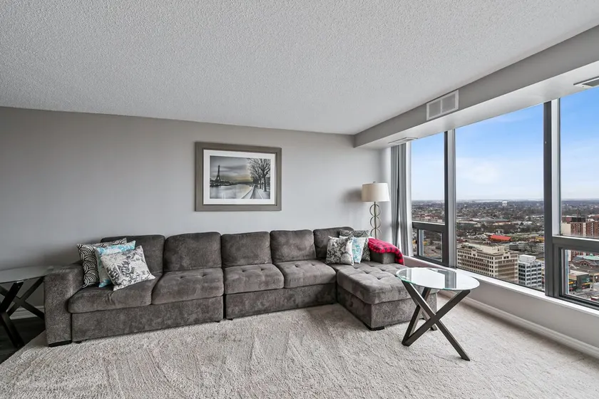 In the heart of downtown Windsor Penthouse Suite  Change listing - Image 1