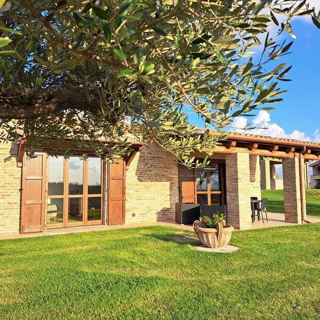 GINEPRO the annex of Villa Vernaschi Ideal for a couple or a family with a child - Image 1
