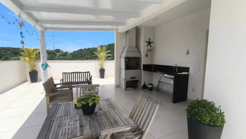 Refúgio Praiano em Bombinhas - Aluguel Temporada - Image 1