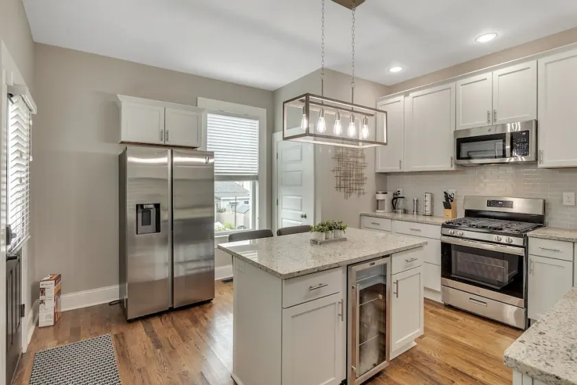 Recently Renovated Home in the Heart of Bellevue! home - Image 1