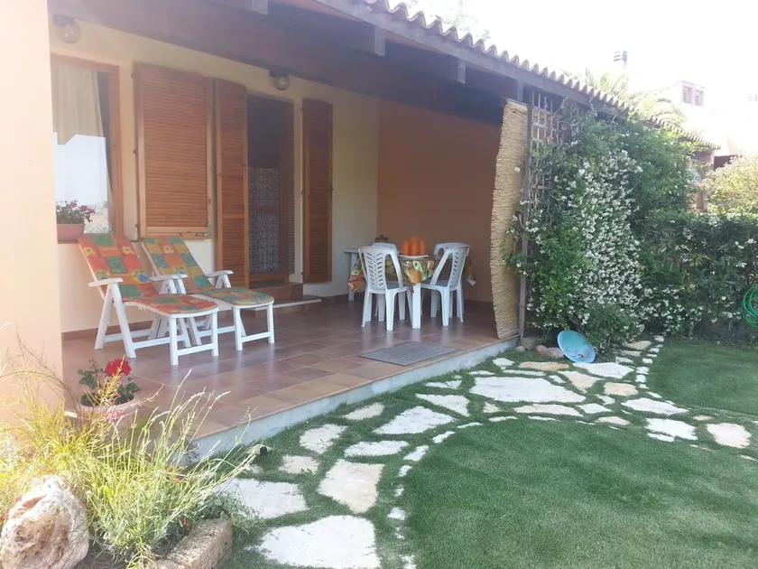 Villa sur la mer entre les plages de la Côte d'Emeraude Rei - Image 1