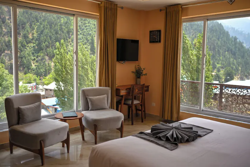 Hotel DeManchi By The Leaf - Image 1
