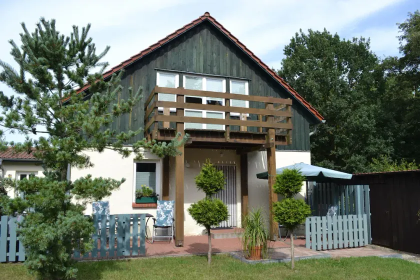 Neue moderne Ferienwohnung, separater Eingang, Seenähe - Ferienwohnung Sylvia - Image 1