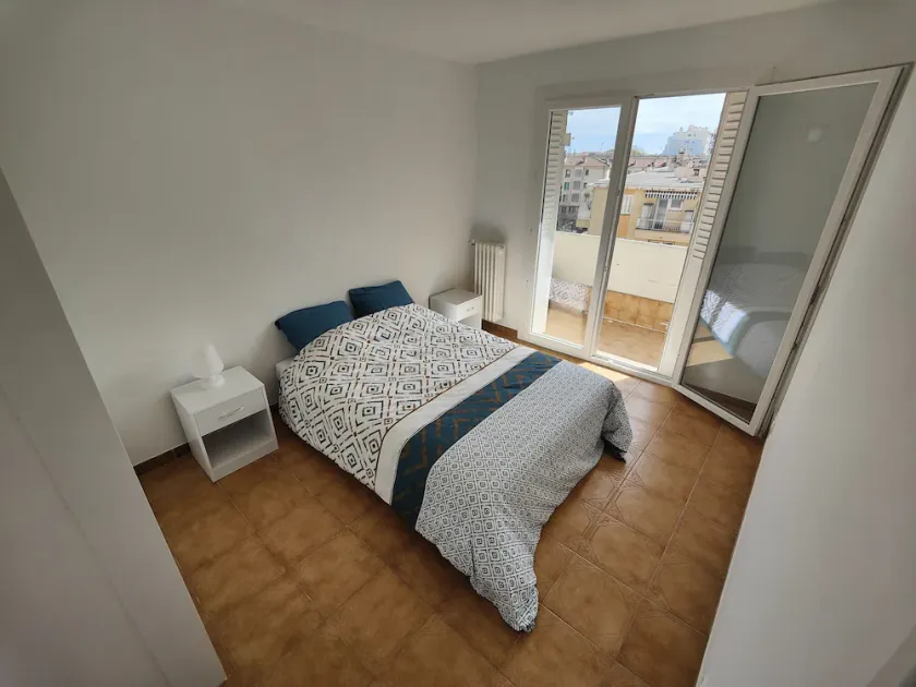 Modern and fully furbished appartement in Nice - Image 1