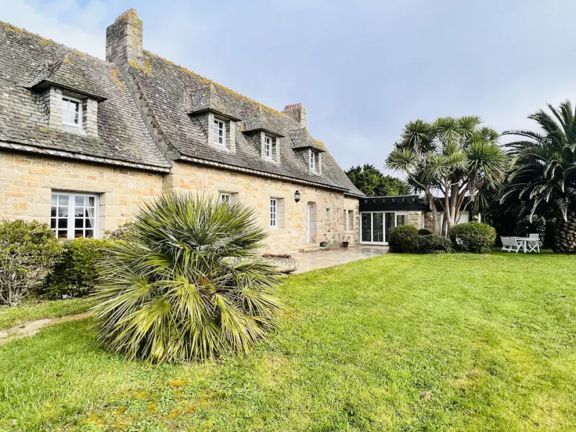 Bretton Stone Villa  nearby the beatiful sandy beaches palmtree garden  - Image 1