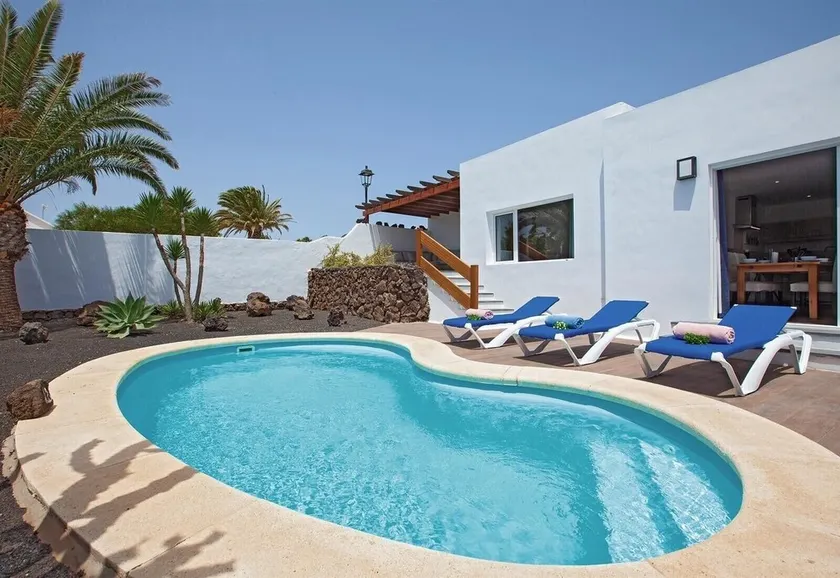 \"Villa Esencia\", avec piscine, jardin, climatisation et Wi-Fi. - Image 1