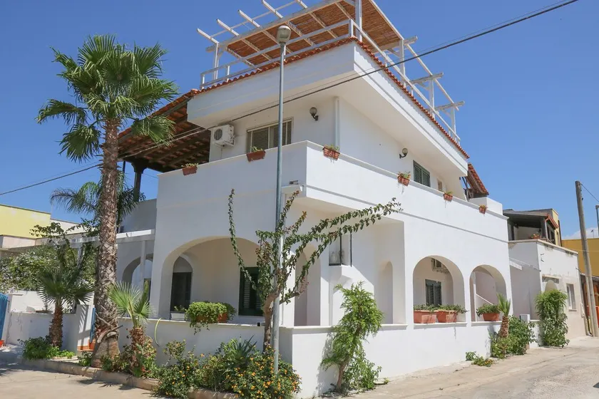 jinette sommerhus kun 50 meter fra havet i Salento - Image 1