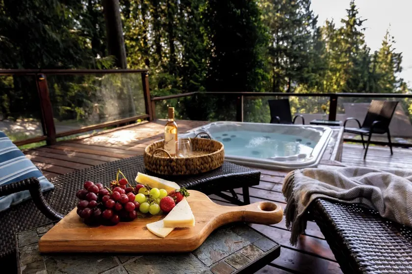 Sunset View over Lake Whatcom with Hot Tub! - Image 1