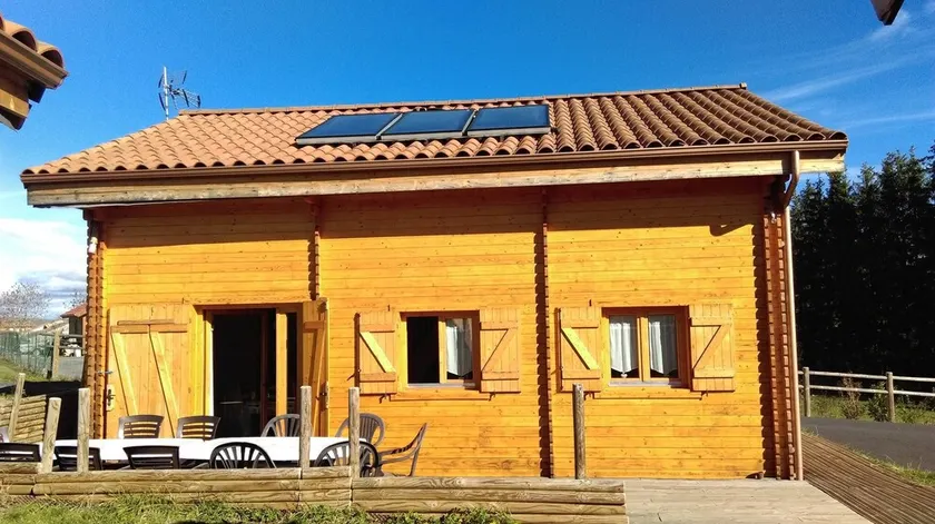 Gîte-Chalet *** Puy Mary 'Salzpool' in der Nähe von Saint Flour für bis zu 13 Personen - Image 1