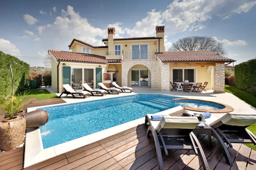 Villa Santa Domenica near Poreč with play room, beautiful tavern & garden - Image 1