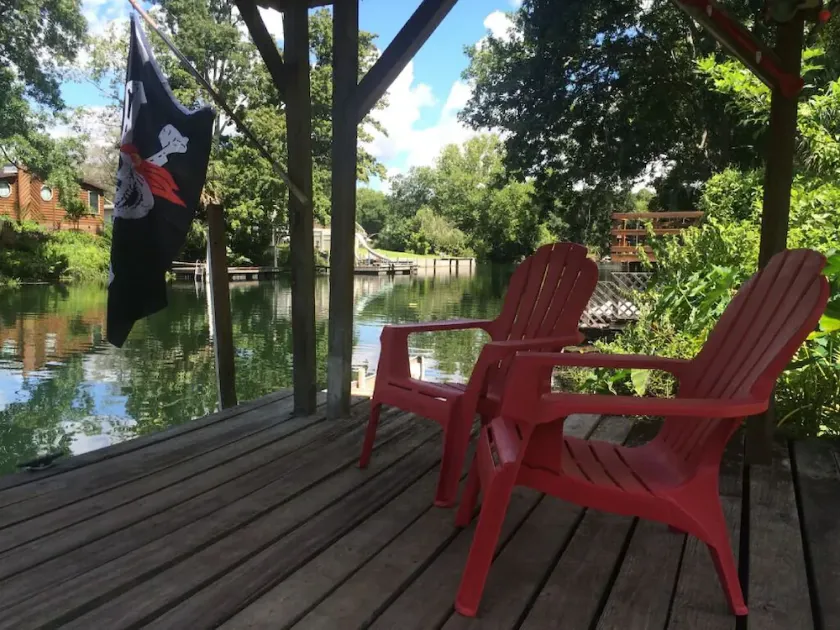 Captain's Quarters at Pirate's Cove!  En reträtt vid vattnet! - Image 1