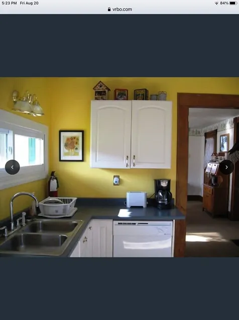 Lovely 4 bedroom 3 bath farmhouse with pool, located in Cooperstown, NY  - Image 1