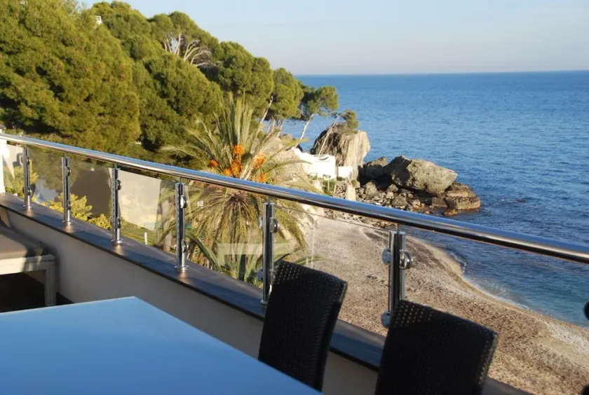 Athena Beauty i Altea - Image 1
