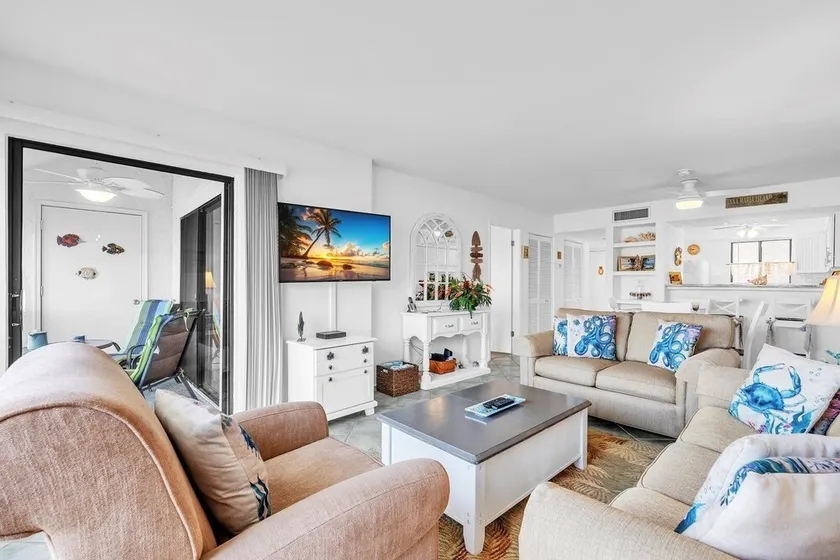 Fun N Sun 1 Bedroom Condo by RedAwning - Image 1