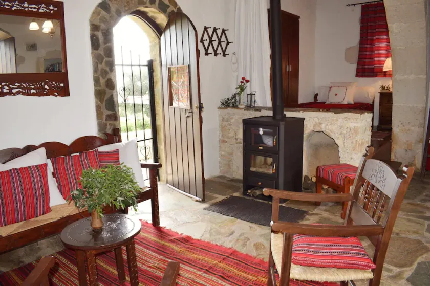 Anna's Unique Stone House with Pergola & Garden - Image 1