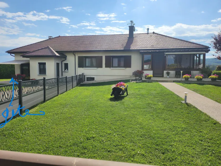 House - Image 1