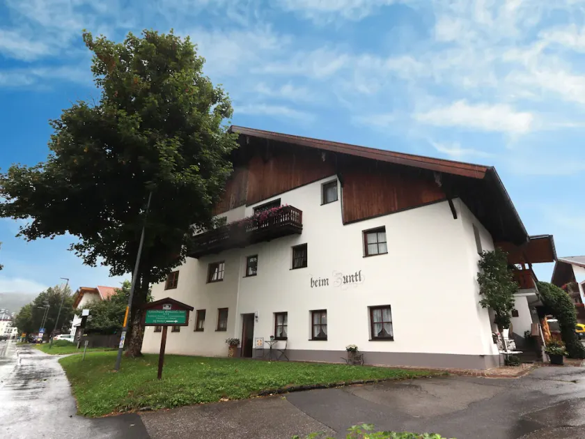 Cosy flat in the centre - Image 1