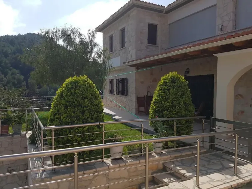 ΕΞΟΧΙΚΗ ΚΑΤΟΙΚΙΑ - Image 1